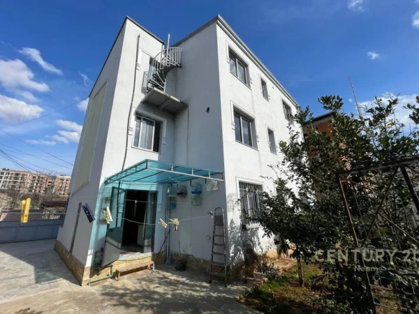 SHESIM, GODINE 3 KATE, NE PORCELAN!!