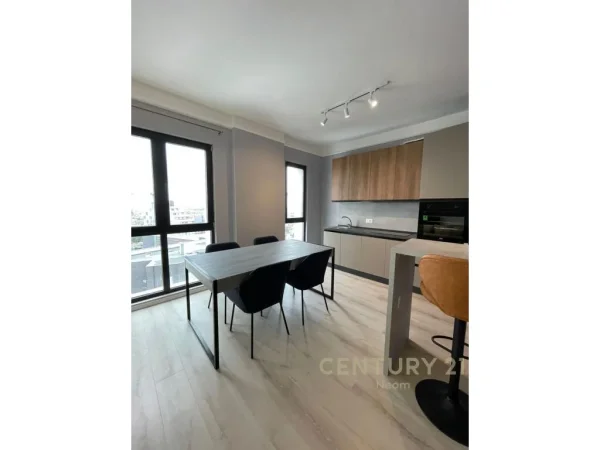 Jepet Me Qira Apartament 2+1 Tek Rruga e Dibres!