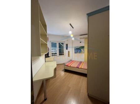 Qera, Apartament 3+1+2+Verande, Misto Mame, Tiranë.  UNA38356