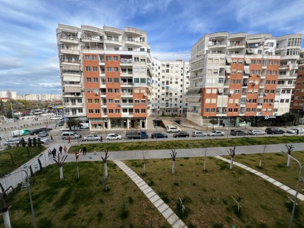 Shitet, Apartament 1+1, Yzberisht, Tirane UNA38341