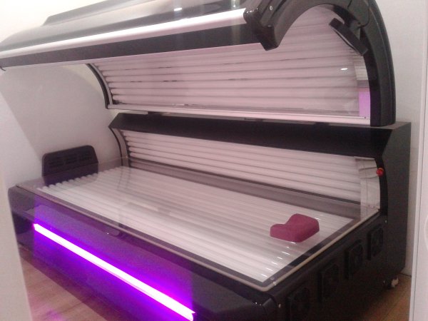 Shes Solarium profesional te shtrire, per qender estetike 9600 €