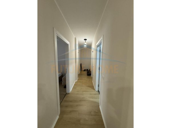 Shitet, Apartament 2+1, Unaza e Re.182,000 €