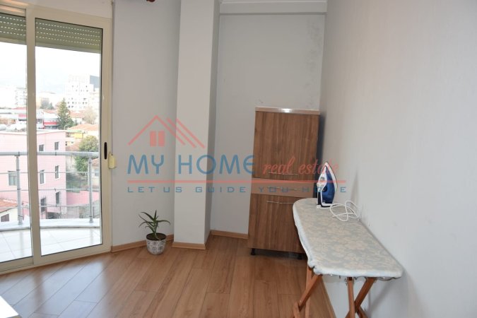 Apartament 3+1 me qera Pazari Ri ne Tirane(Fatjana)
