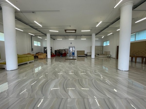 Qera, Ambient Biznesi, Kamëz -3500€ | 1520 m²