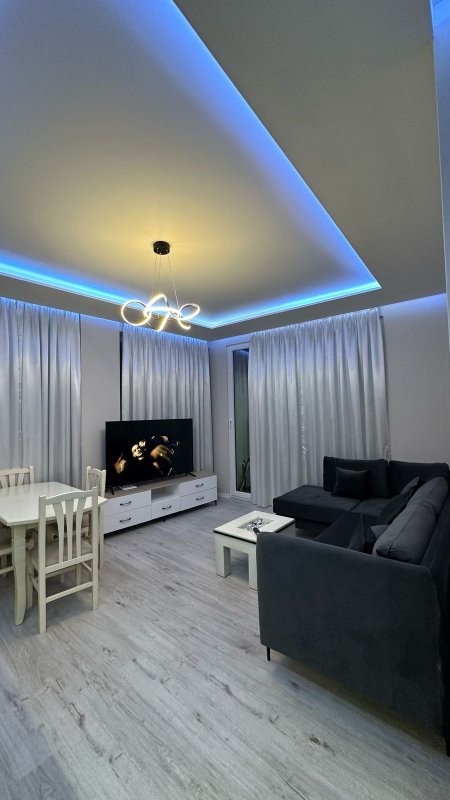 Jepet Me Qera Apartament 2+1 Tek Rruga 4 Deshmoret (ID B220717) Tirane