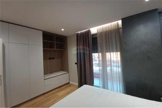 Jepet me qera apartament Luksoz 1+1+post parkimi tek Zogu i Zi .