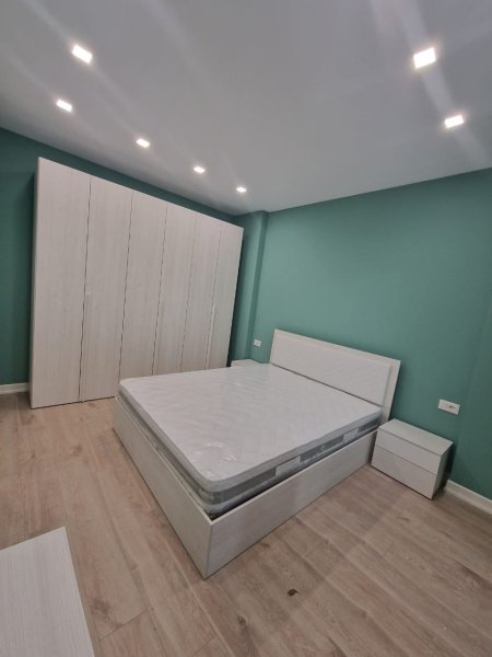 Apartament 2+1 me qera ne Yzberisht 450 euro