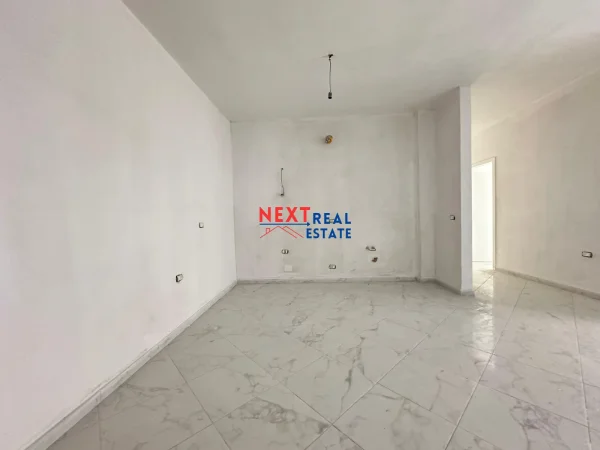 SHITET APARTAMENT 2+1 NE SKELE, VLORE