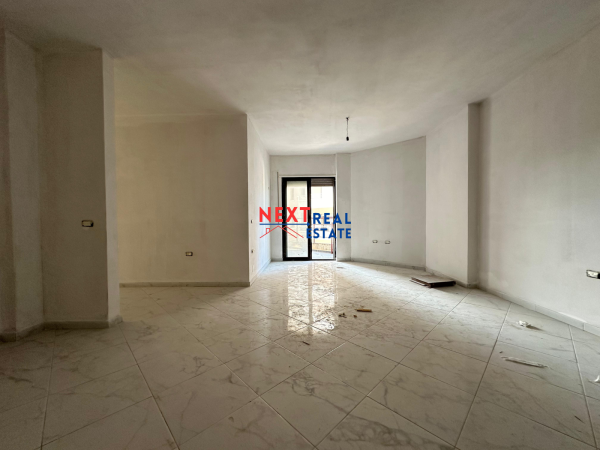 SHITET APARTAMENT 2+1 NE SKELE, VLORE