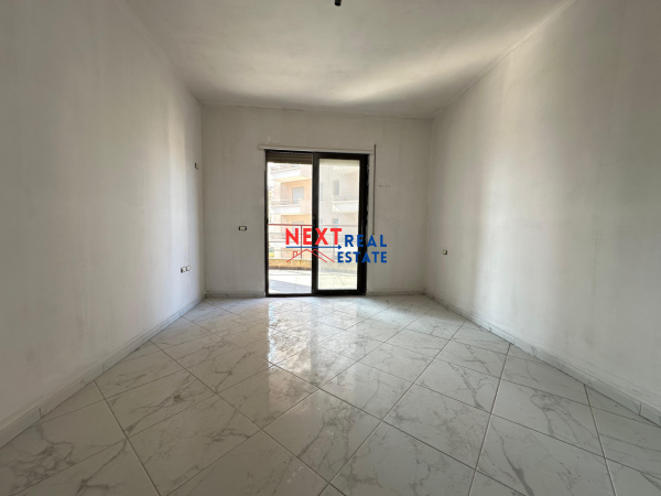 SHITET APARTAMENT 2+1 NE SKELE, VLORE