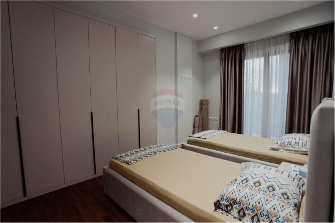 APARTAMENT 3+1+2 PER QERA TEK TIRANA GARDEN BUILDING