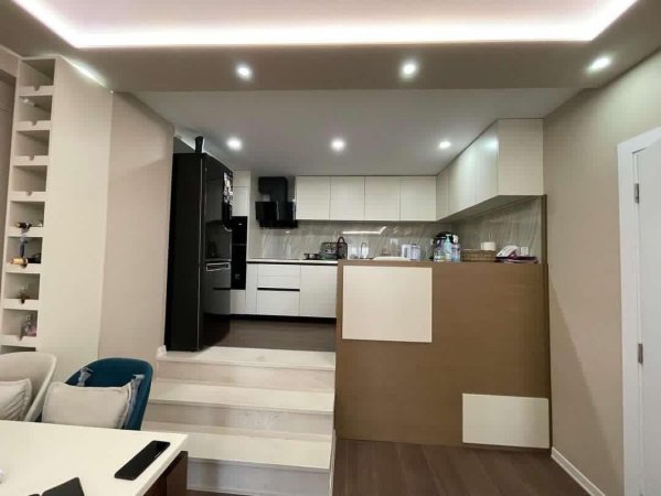 Shitet Apartament 3+1 Ne Astir (ID B23057) Tirane