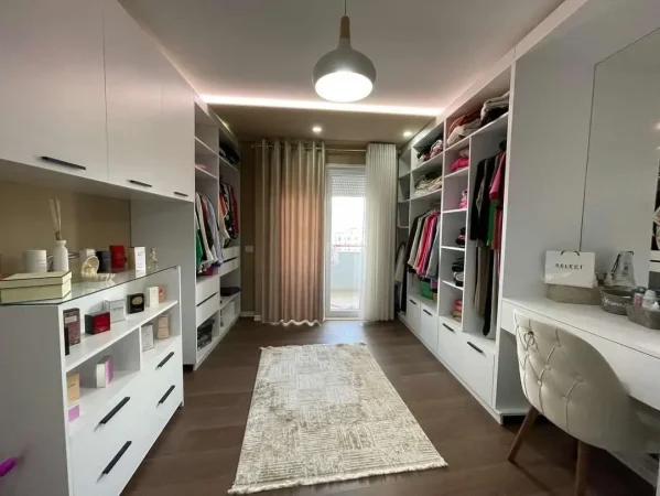 Shitet Apartament 3+1 Ne Astir (ID B23057) Tirane