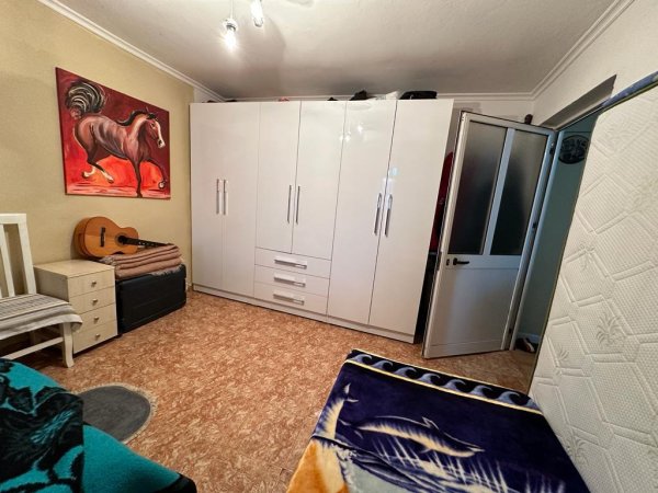 Tirane, shes apartament 1+1+BLK Kati 3, 48 m² 75.000 Euro (Brryli)