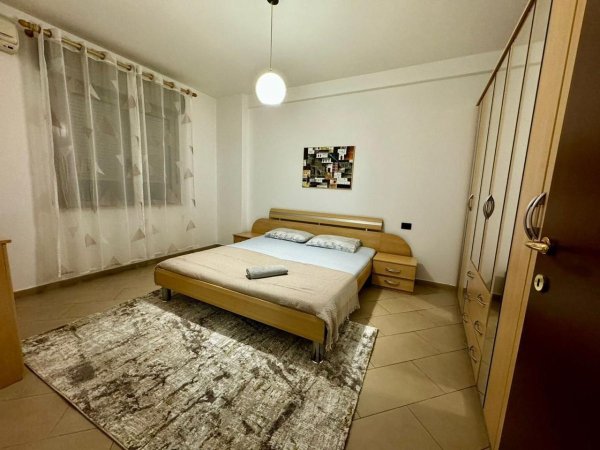 APARTAMENT ME QIRA 2+1 NE QENDER