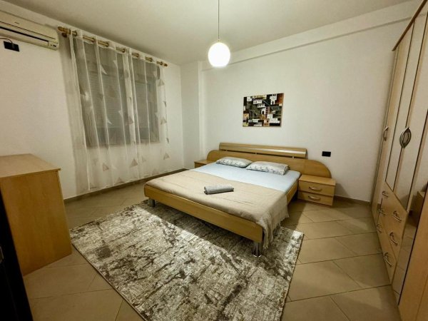 APARTAMENT ME QIRA 2+1 NE QENDER