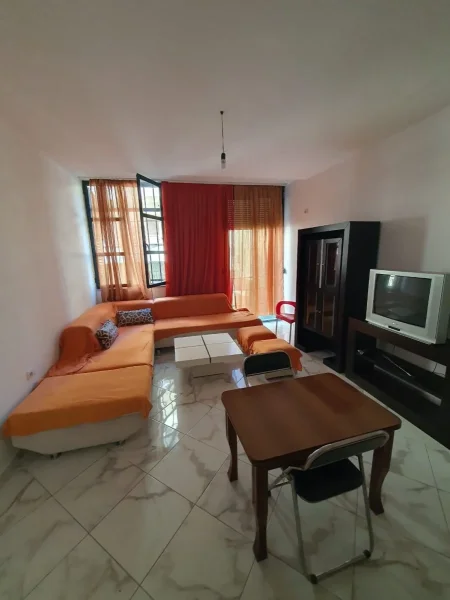 APARTAMENT 2+1 ME QIRA TEK BILL KLINTON