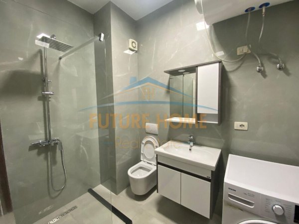 Shitet apartament 2+1+2 Liqeni i thate