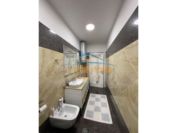 Shitet apartament 2+1+2 Kopshti Botanik