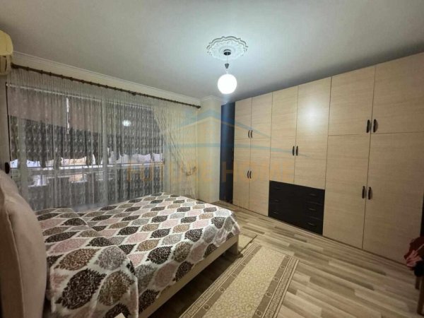 Shitet, Apartament 3+1+2+Depo, Unaza e Re, Tiranë UNA38389