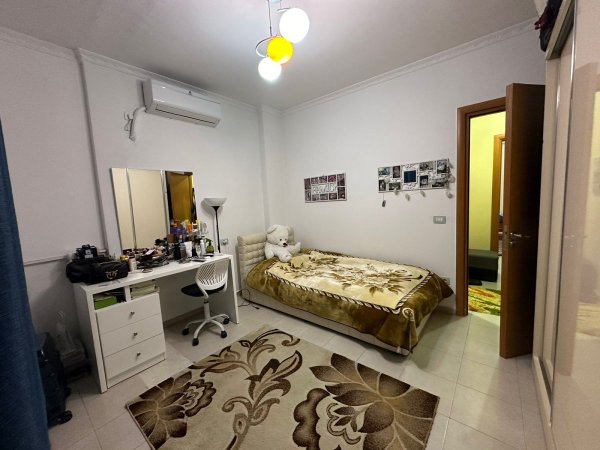 Apartament 2+1 Modern dhe Elegant për Shitje, Zona e Unazës së Re, Pranë Rotondos