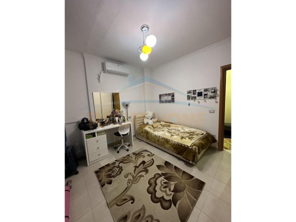 Shitet, Apartament 2+1, Unaza e Re.UNA38398