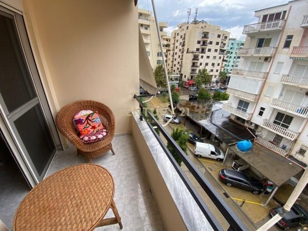 JEPET APARTAMENT ME QIRA 1+1 NE ILIRIA !! 250eu