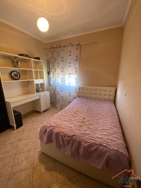 JEPET APARTAMENT 2+1 ME QERA NE ASTIR