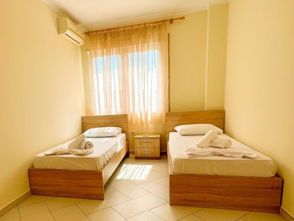 Apartament 2+1 Me Qera Tek Rruga E Kavajes (ID B220719) Tirane