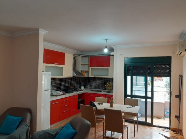 Apartament 2+1 me qera