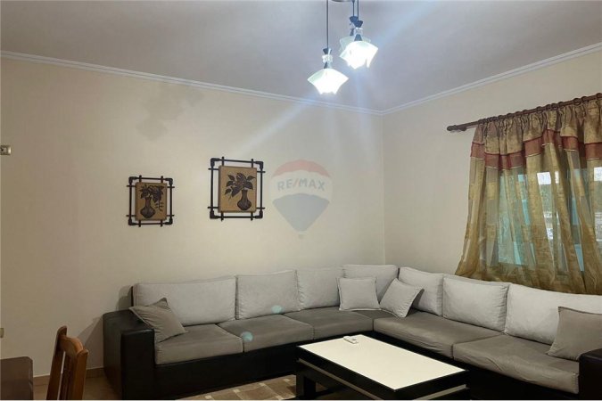 Jepet me qira apartament (1+1), Rruga e Kavajes