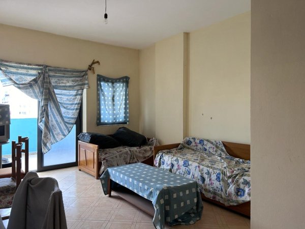 Shitet Apartament 2+1 në Don Bosko, prane Shkolles "Vace Zela"