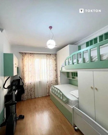 JEPET ME QERA APARTAMENT 2+1+2 POSTE PARKIMI, FRESK.