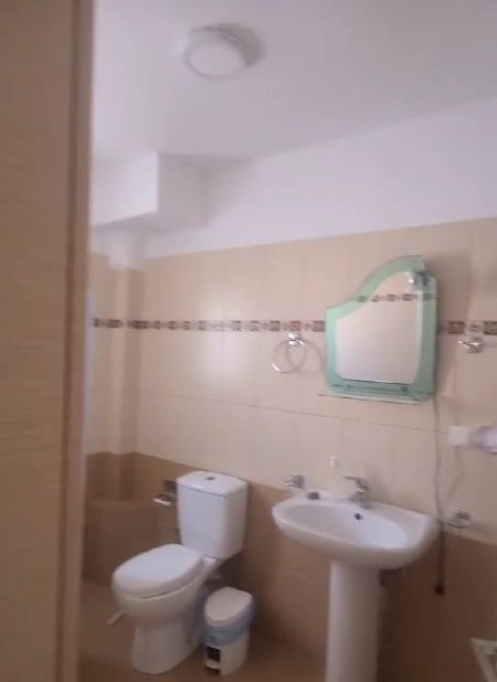 Shitet Apartament 1+1 në Sarandë, Rruga "Mitat Hoxha", tek Pllakat