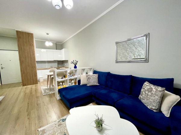 OKAZION Apartament 1+1+post parkimi ne Kompleksit Delijorgji