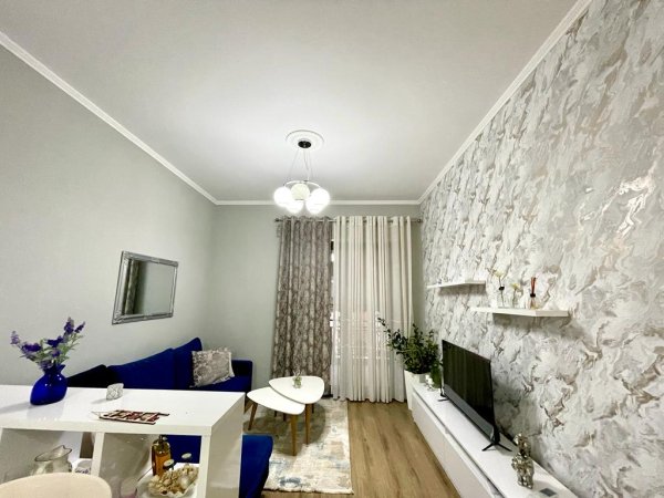 OKAZION Apartament 1+1+post parkimi ne Kompleksit Delijorgji