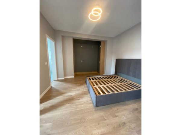 Jepet me qira apartament 1+1 tek 21 Dhjetori