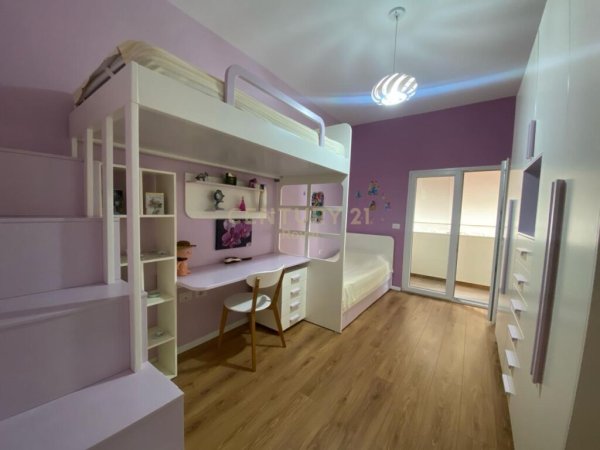 Jepet me qira apartament 2+2+2 prane Spitalit Amerikan 2