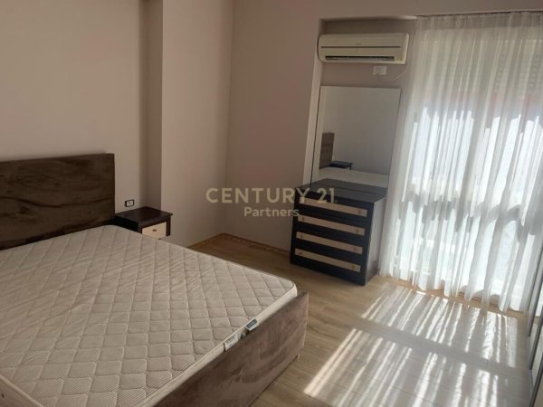 APARTAMENT ME QIRA 2+1 !