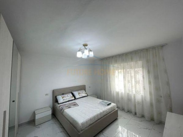 Qera, Apartament 3+1, Rruga Bardhyl, Tiranë.
600 €