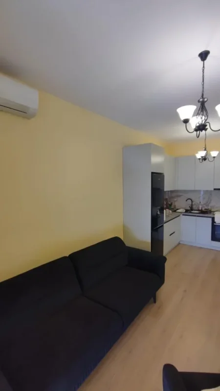 Shitet Apartamenti 1+1 - Grand Gallery, Yzberisht, 1400 Euro/m2