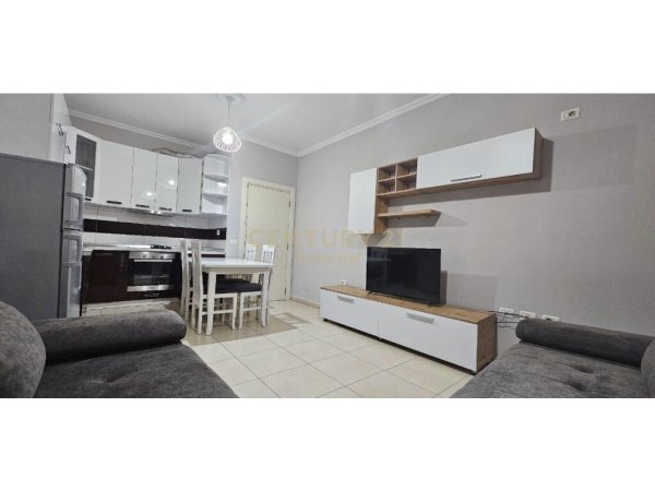 Japim apartament 1+1 me qira në Astir