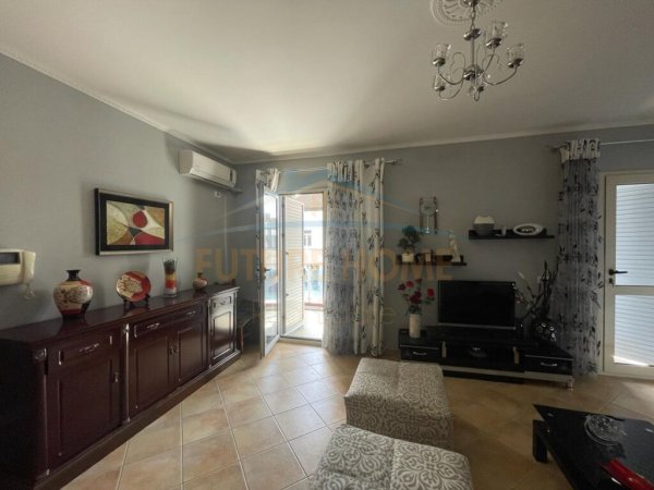 Qera, Apartament 2+1+2, Bashkia, Durres