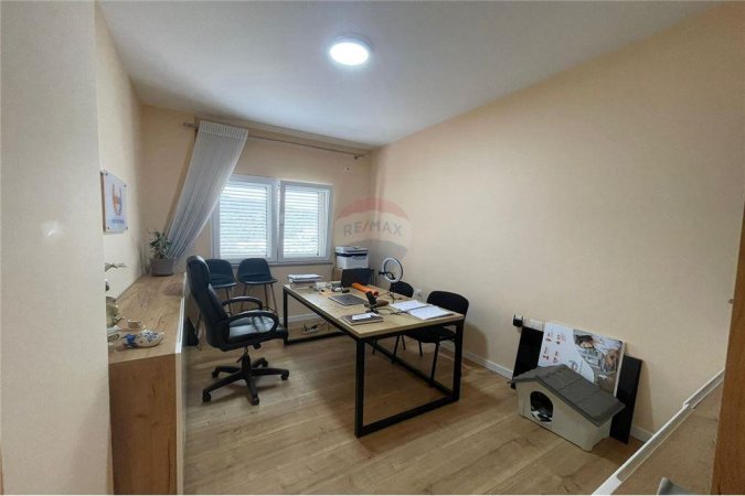 Apartament 2+1+2 per shitje tek Liqeni Thate