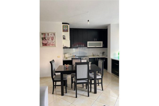 Apartament 2+1 per qera tek Eleonora!