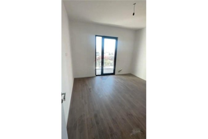 APARTAMENT PER QIRA PER ZYRE OSE BANIM