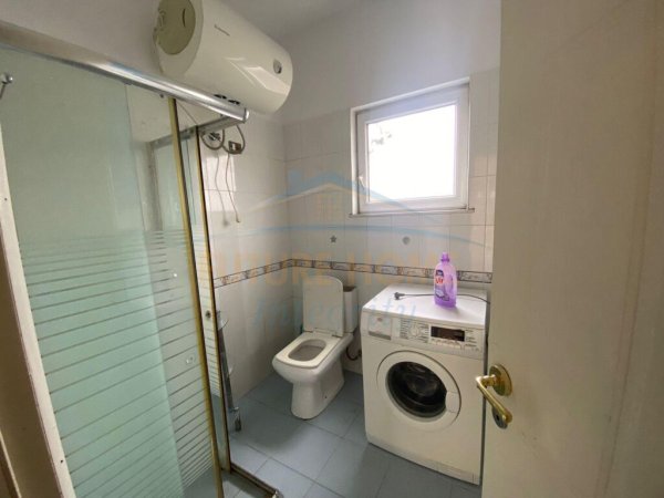 Qera, Apartament 2+1+Post parkimi, Ish Tregu Elektrik, Tiranë.
350 €