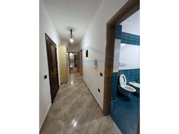 Qera, Apartament 3+1+2+Verande, Misto Mame, Tiranë.
500 €