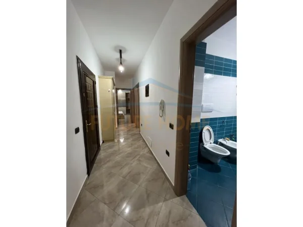 Qera, Apartament 3+1+2+Verande, Misto Mame, Tiranë.
500 €