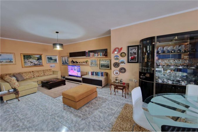 Apartament 2+1+2 ne shitje tek Riviera,Vlore